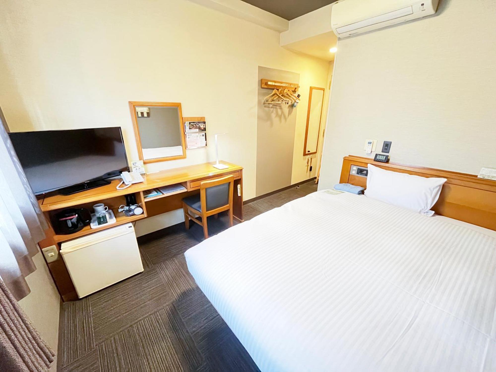 Hotel Route-Inn Naha Asahibashi Eki Higashi מראה חיצוני תמונה