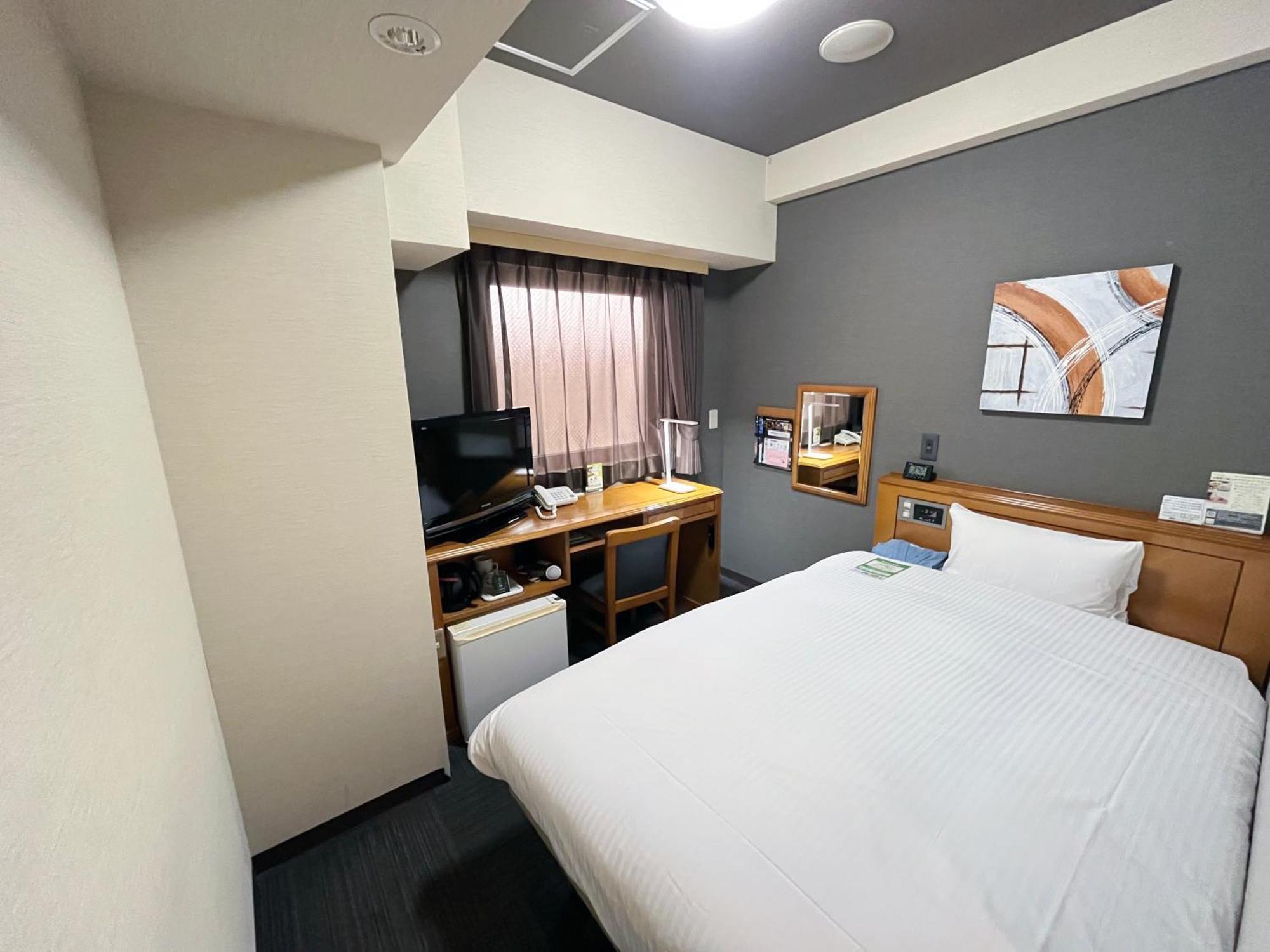 Hotel Route-Inn Naha Asahibashi Eki Higashi מראה חיצוני תמונה